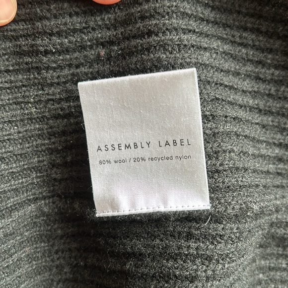 Cardigan - Picture 3 of 5